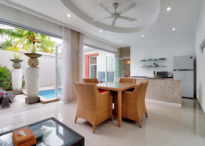 Swan Villa